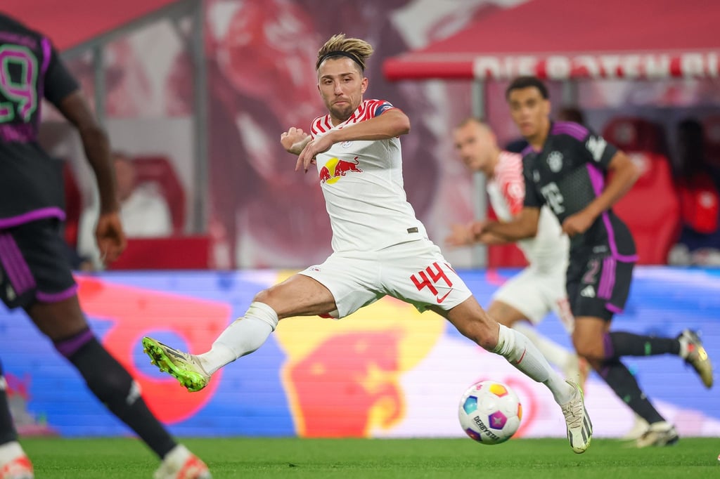Leipzigs Spieler Kevin Kampl am Ball.