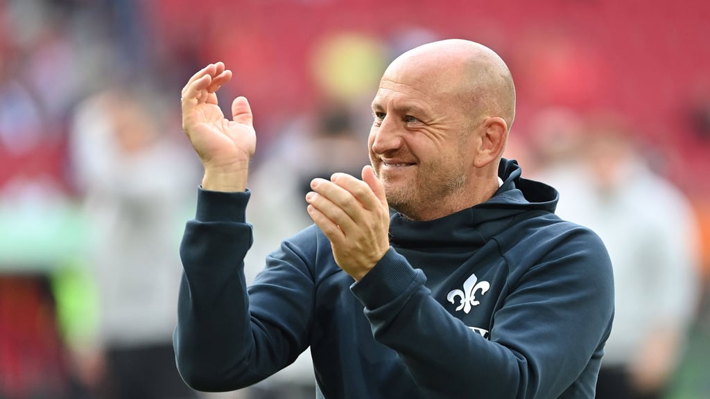 Torsten Lieberknecht, Trainer von Darmstadt 98, rechnet sich auch im Heimspiel gegen RB Leipzig etwas aus.