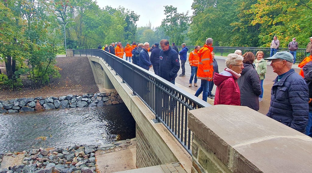 Nach knapp 150 Jahren wich die alte Annenbrücke einem Neubau. Der wurde am Donnerstag offiziell freigegeben.