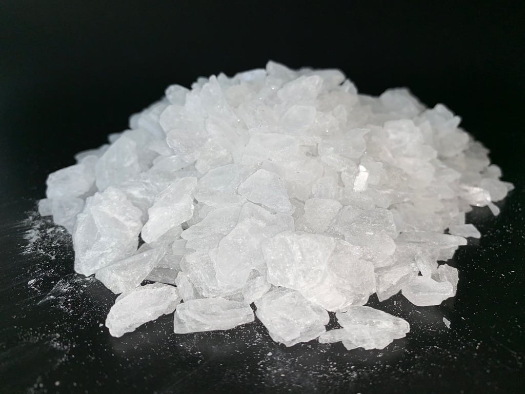 Der Angeklagte soll unter anderem mit Crystal Meth gehandelt haben (Symbolbild).