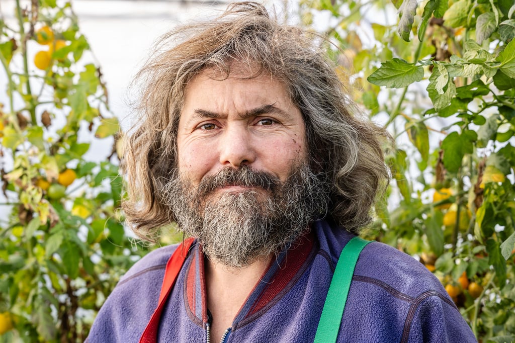 Tom Läubli ist in Münchenbuchsee bei Bern aufgewachsen und betreibt mittlerweile einen Bauernhof in der Annaburger Siedlung Gertrudshof.
