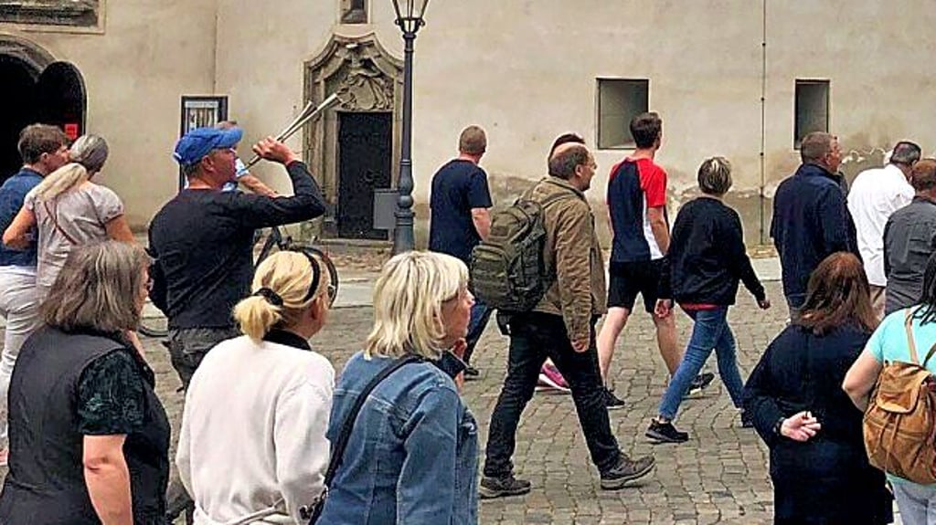 Die Demonstranten laufen stets, wie hier bei einer früheren Demo, durch die Stadt.
