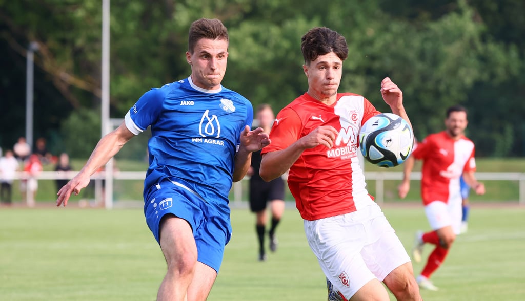 Luka Vujanic (r.) spielte im Sommer um einen Profi-Vertrag beim HFC vor.