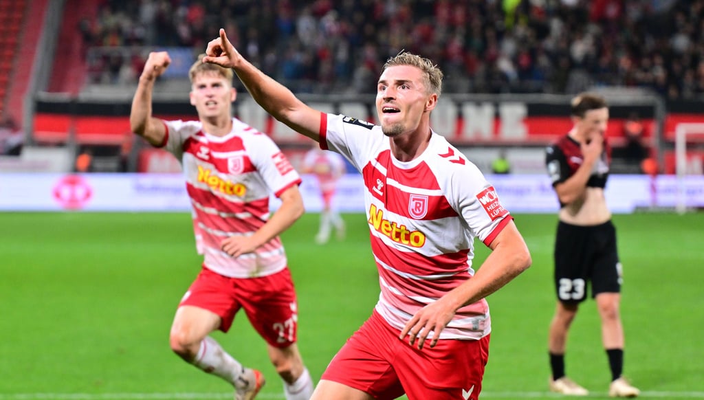 Beim Sieg in Ingolstadt traf Elias Huth erstmals für Jahn Regensburg.