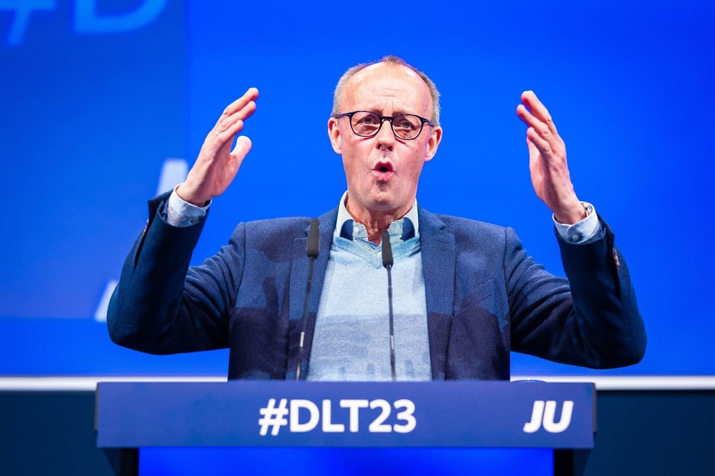 Friedrich Merz, CDU-Bundesvorsitzender und Fraktionsvorsitzender der CDU/CSU-Fraktion, spricht auf dem 75. Deutschlandtag der Jungen Union.