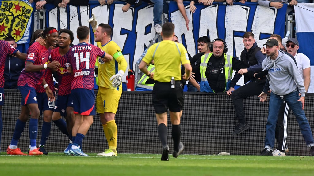 Fans von Darmstadt 98 fühlten sich von RB-Stürmer Lois Opendas Torjubel provoziert