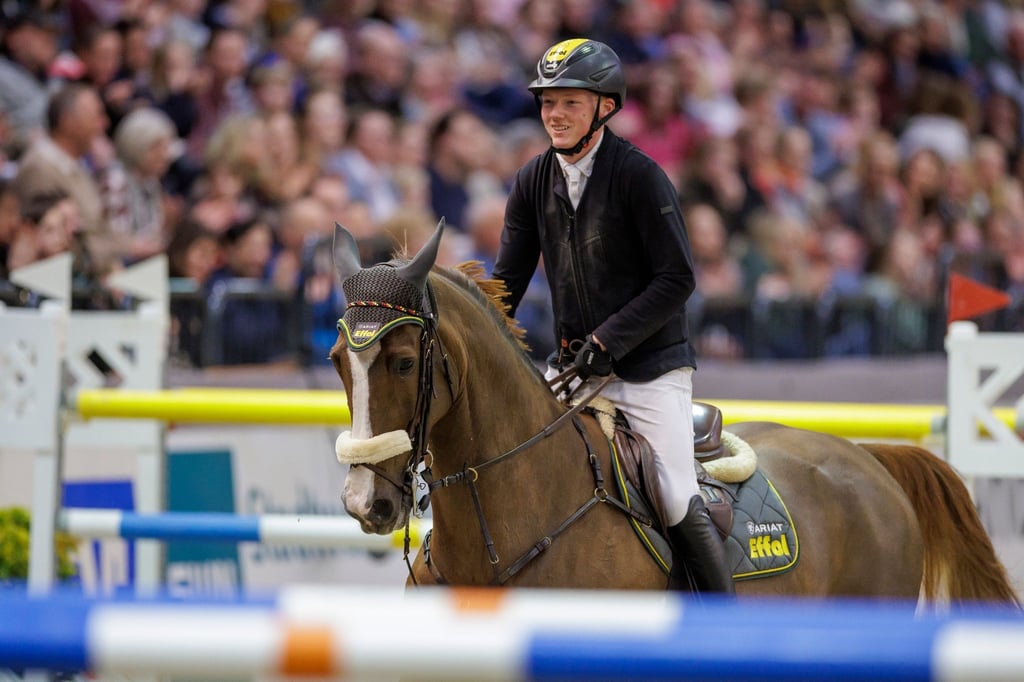 Beim Weltcup-Springen in Helsinki hat sich Philipp Schulze Topphoff Platz zwei gesichert.