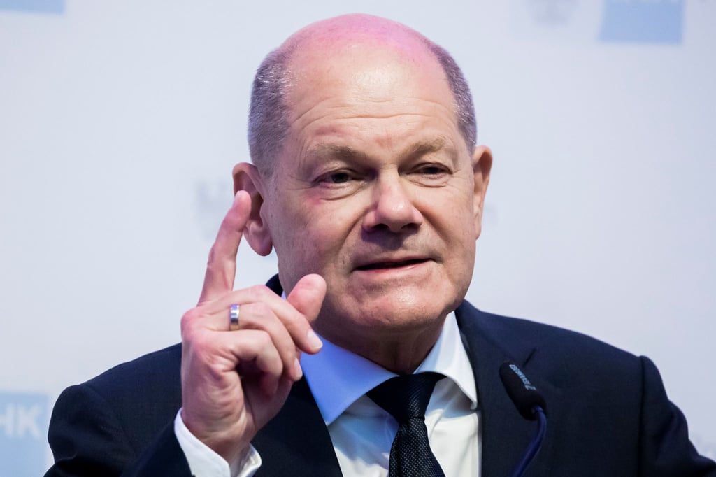Bundeskanzler Olaf Scholz (SPD) spricht.