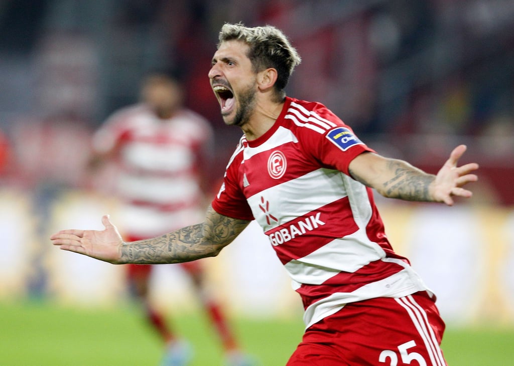 Fortuna Düsseldorf um Torschütze Matthias Zimmermann drehten ein 0:3-Rückstand vor heimischer Kulisse.