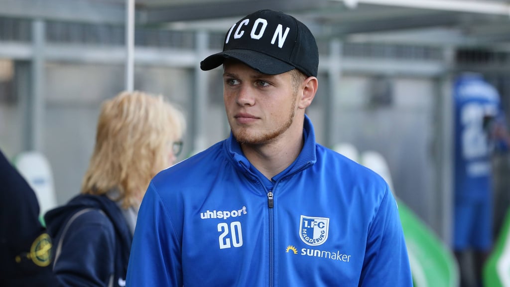 Joel Abu Hanna, hier 2018 im Trainingsanzug des 1. FC Magdeburg.