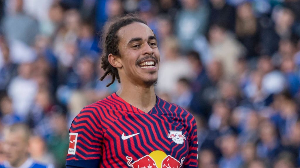 Yussuf Poulsen will länger bei RB Leipzig bleiben und hat seinen Vertrag bis 2026 verlängert.