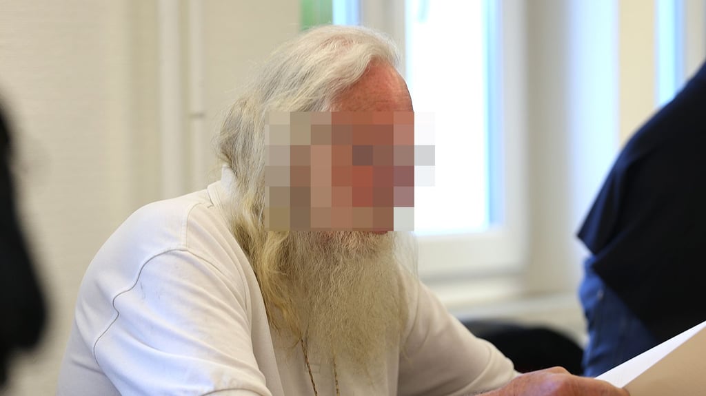 2022 saß der "Druide" bereits wegen Volksverhetzung vor Gericht.