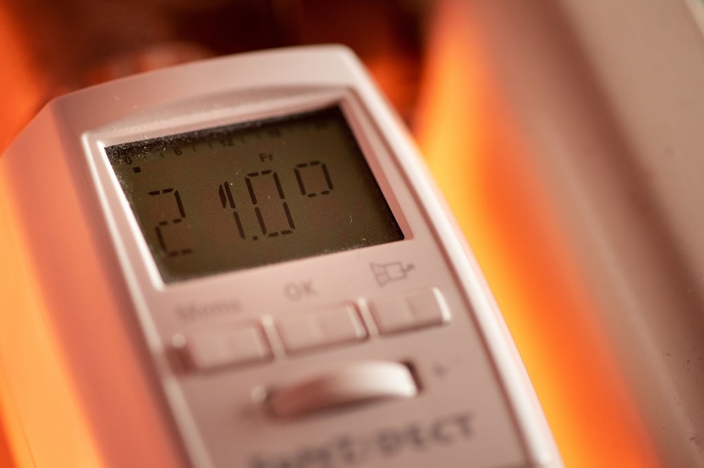 Wer Heizkosten sparen möchte, sollte über smarte Thermostate nachdenken.