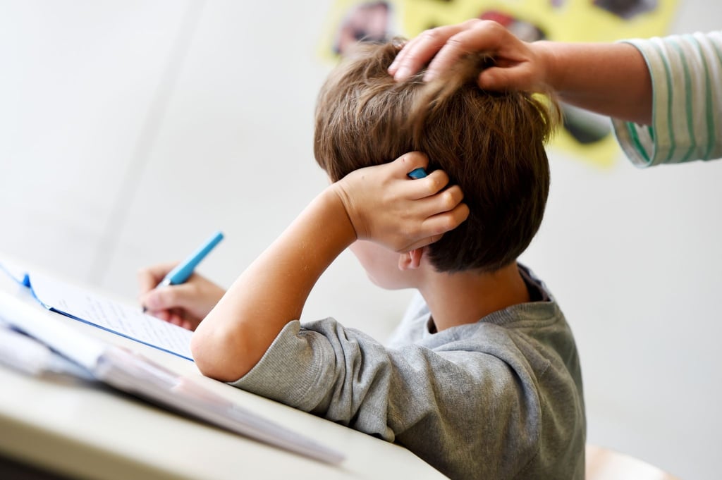 Es ist ihr Homeoffice: Kinder, die zu Hause Schularbeiten machen müssen, brauchen einen guten Arbeitsplatz.