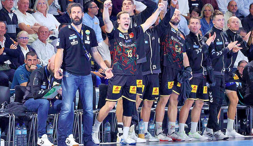 SCM-Trainer Bennet Wiegert holte mit seinem Team in der Champions League zwei wichtige Punkte in Montpellier.