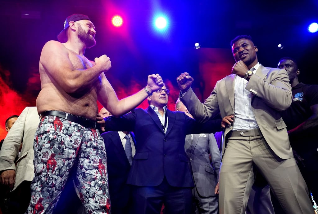 Box-Champion Tyson Fury (l) kämpft in Saudi-Arabien gegen Francis Ngannou.