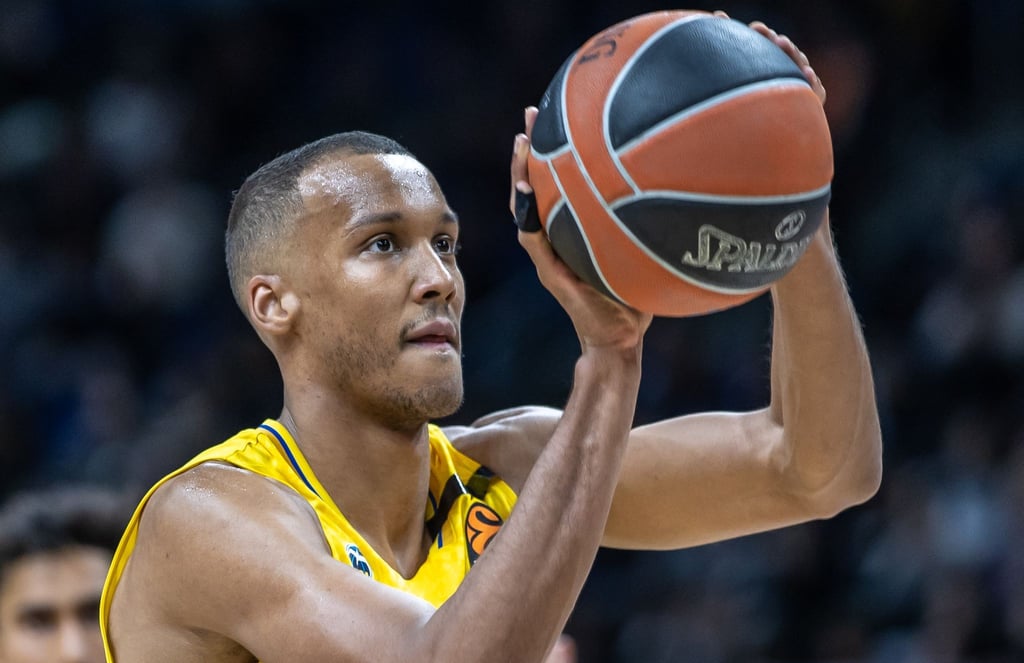 Albas Louis Olinde freut sich über den ersten Saisonsieg in der Euroleague.