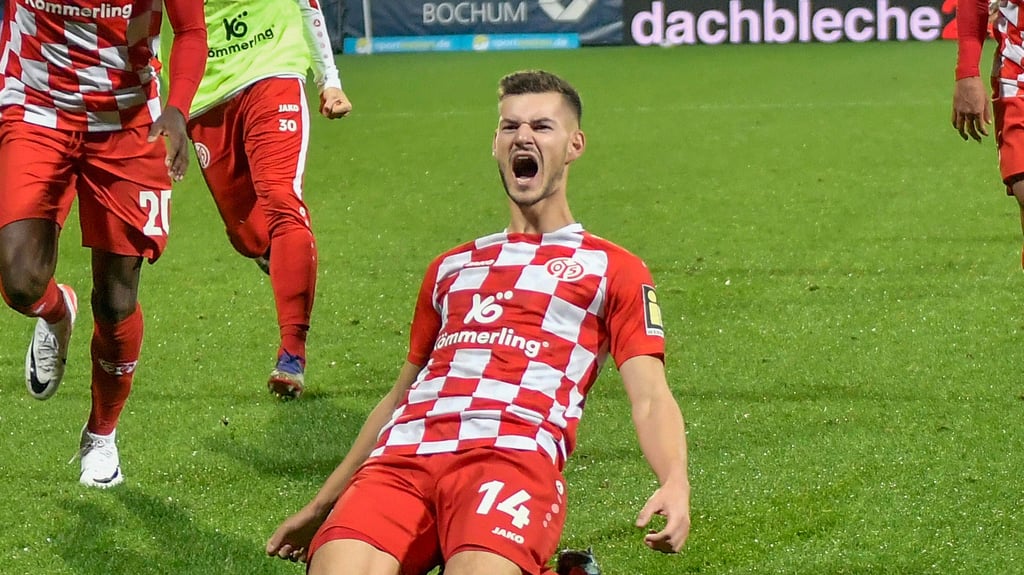 Tom Krauß jubelte spät über sein Tor gegen Bochum.