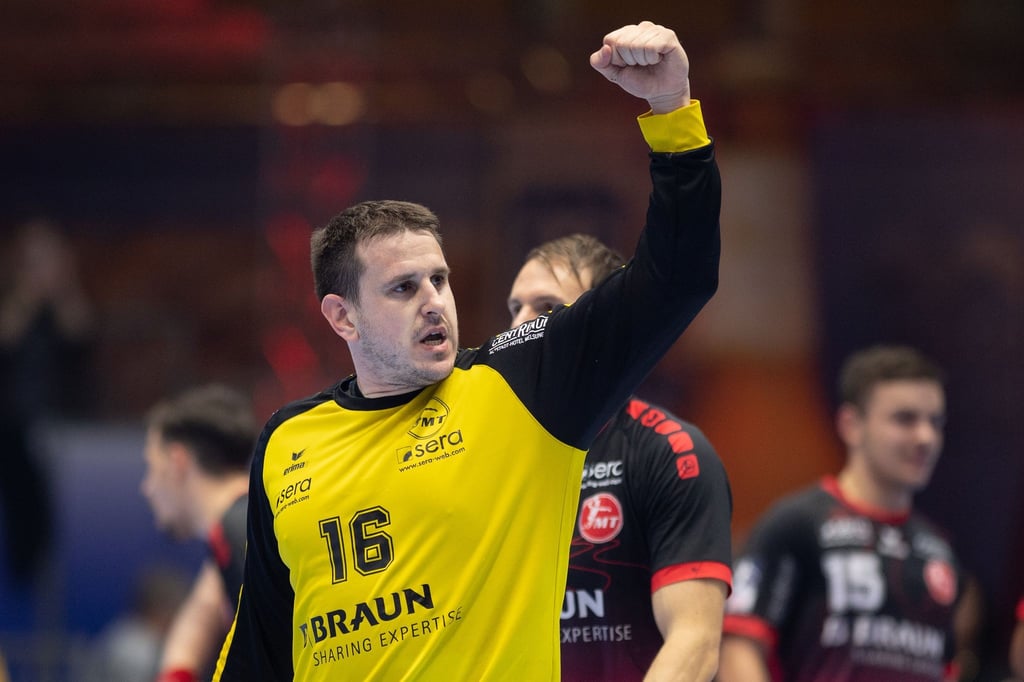 Melsungens Torwart Nebojsa Simic parierte gegen die Rhein-Neckar Löwen stark.