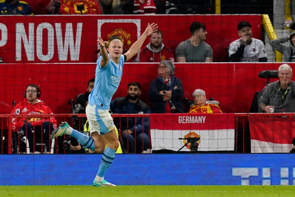 City-Stürmer Erling Haaland traf im Manchester-Derby doppelt und legte das dritte Tor auf.