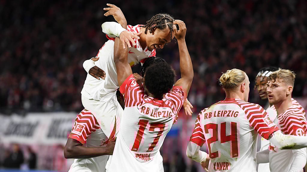 Wird bei RB Leipzig auf Schultern getragen: Xavi Simons.