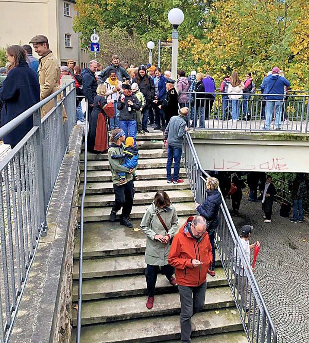 Abstieg zur zweiten Station, nachdem man seine Fahrkarte hatte.