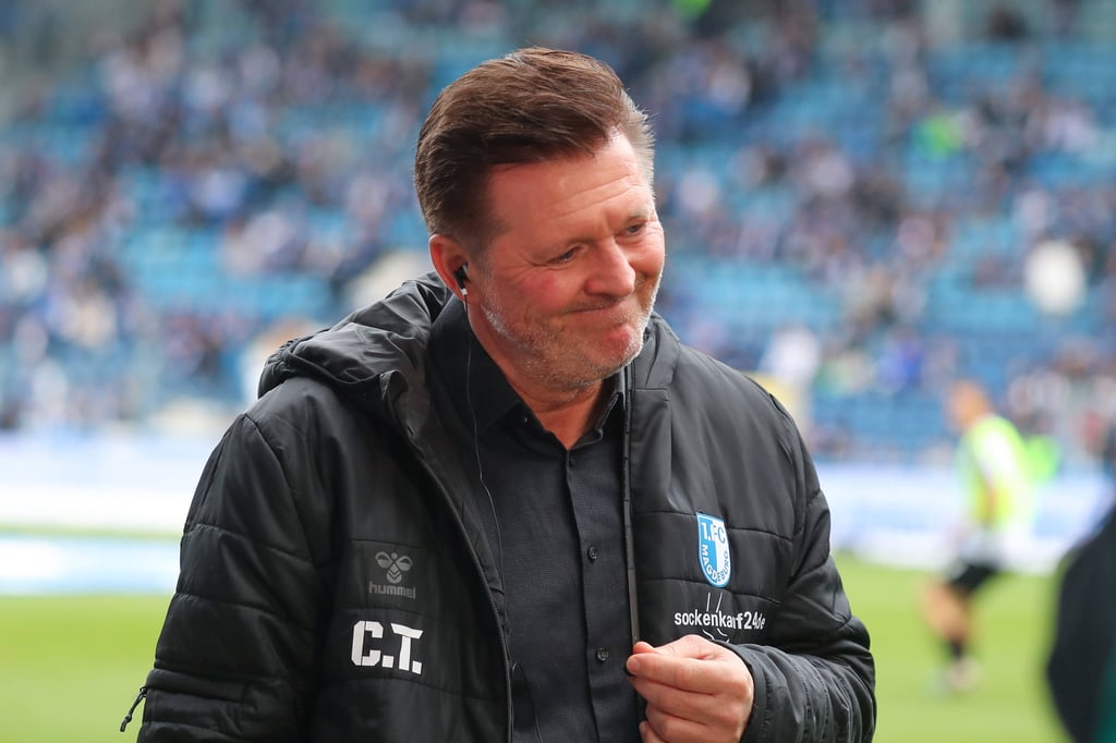 Cheftrainer beim 1. FC Magdeburg, Christian Titz: Seine Mannschaft muss in der zweiten Runde des DFB-Pokals gegen Holstein Kiel spielen.
