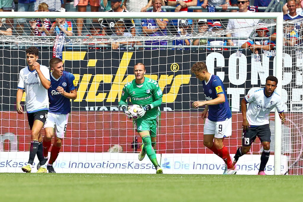 Torhüter Dominik Reimann, der von 2018 bis 2021 bei Kiel unter Vertrag stand, kehrt wie Ahmet Arslan mit dem FCM an die alte Wirkungsstätte zurück.
