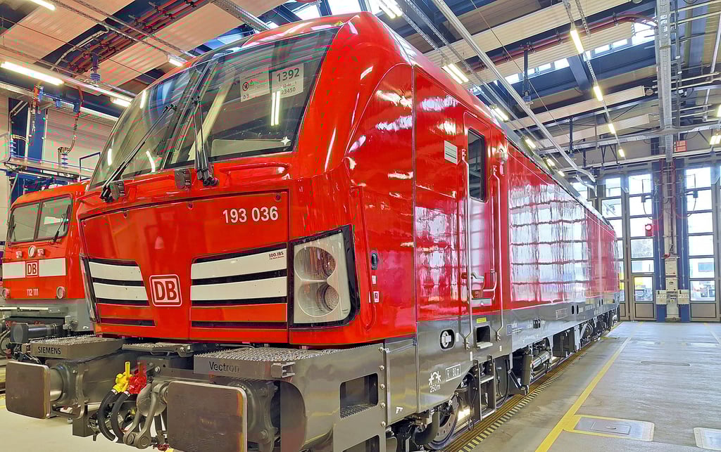 Die Vectron ist gut an ihren „Schnurrhaaren“ zu erkennen. Statt Spiegel hat dieses Modell Kameras in der Nähe der Tür.