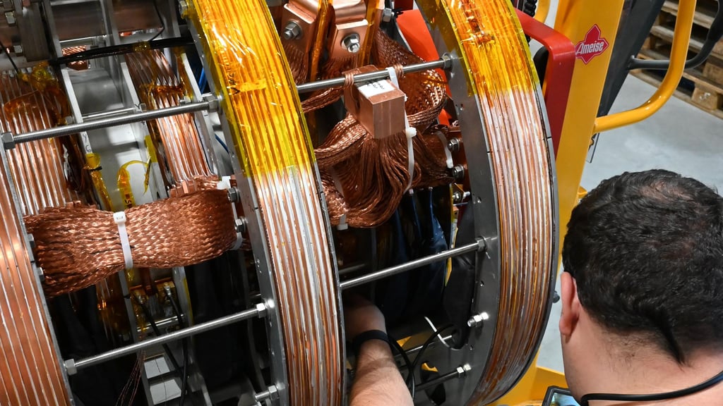 Blick in die Neoscan-Werkstatt, wo die neuartigen Spulen gewickelt werden.