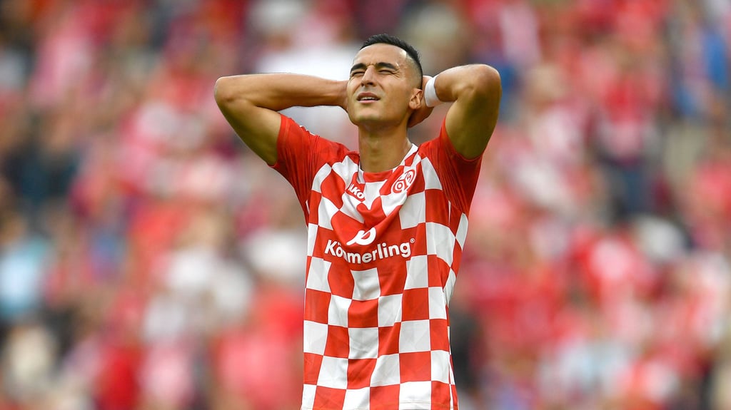 Stürmer Anwar El Ghazi sorgt bei Mainz 05 für Schlagzeilen - allerdings nicht sportlich, sondern durch Social-Media-Posts.