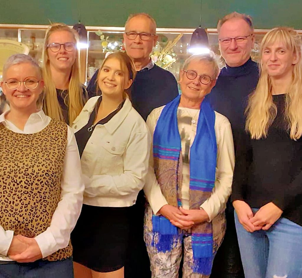 Neuer Vorstand im Calbenser Bollenverein. Ihm gehören an: Reiner Tischler, Vizevorsitzende Christin Hinze, Brigitte Tischler, Jessica Hammermann, Mirco Peter- Levin, Caroline Hinze, Hannah Rust, Alexandra Huber.