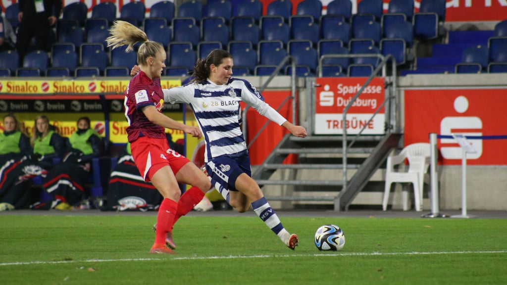 Traf zum späten 1:1: Johanna Halverkamps gegen Victoria Krug.