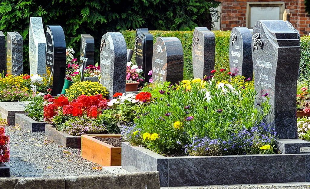 Die Gebühren auf den Friedhöfen der Ascherslebener Ortsteile sollen in Zukunft überall gleich sein. Auf dem Bild ist der Friedhof in Mehringen zu sehen.