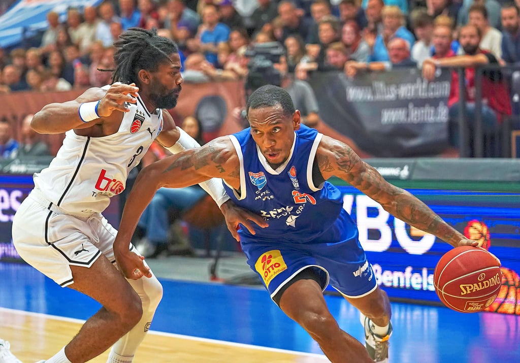 Der Syntainics MBC hat den Vertrag mit Diante Baldwin (r.) bis zum Saisonende verlängert.