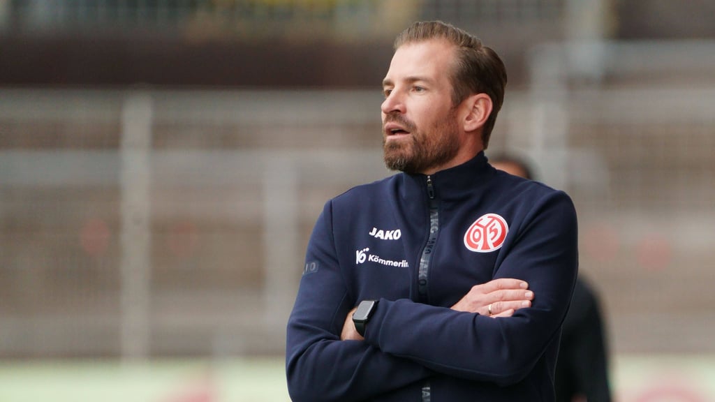 Jan Siewert wird den FSV Mainz 05 als Interimstrainer im Heimspiel gegen RB Leipzi betreuen.