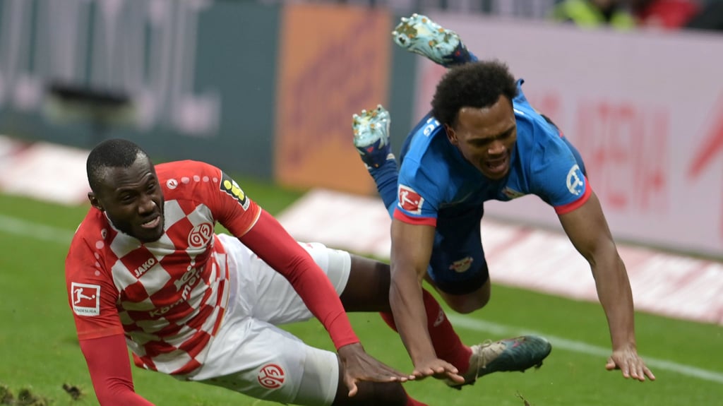 Sah keinen Stich gegen die Mainzer Defensive: RB-Stürmer Lois Openda