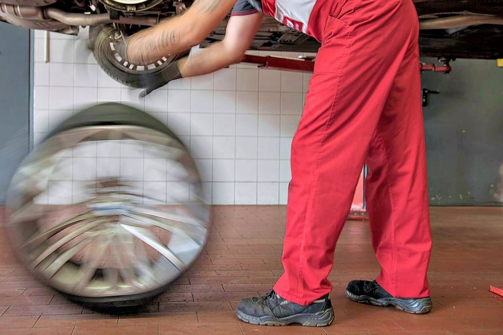 Aufgrund des warmen Wetters verzögern sich oft die Reifenwechsel.