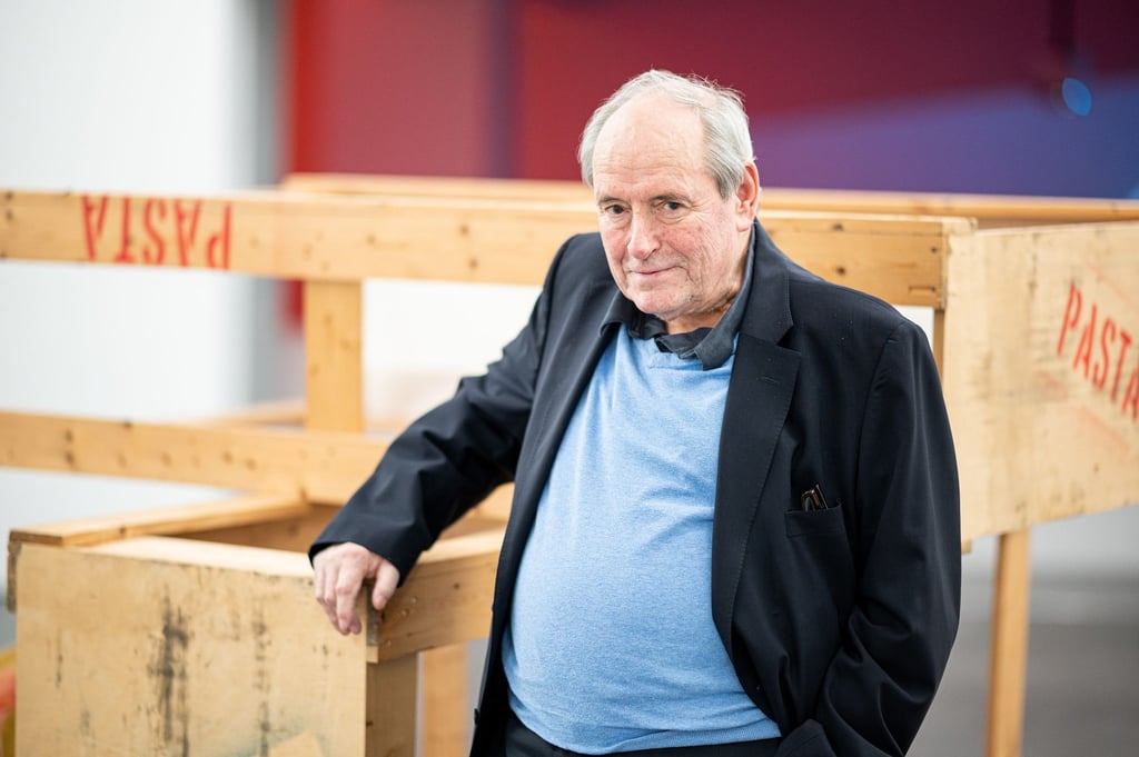 Kunstsammler Harald Falckenberg, aufgenommen in seiner Sammlung am Rande einer Pressekonferenz zum 25-jährigen Jubiläum der Sammlung Falckenberg.