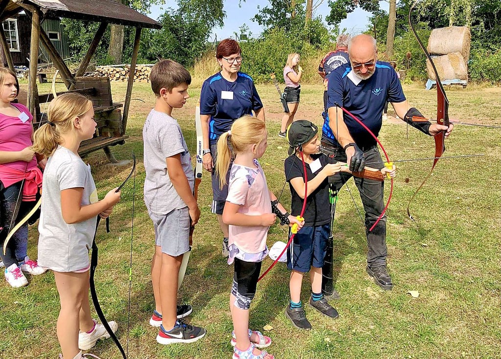 Im vergangenen Jahr gab es in Roda das 1. Bogenschützencamp für Kinder . Nach gelungner Premiere gab es in diesem Jahr eine 2. Auflage.