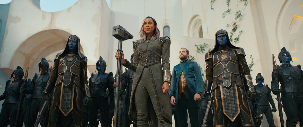 Zawe Ashton (Mitte, l-r) als Dar-Benn und Daniel Ings als Ty-Rone in einer Szene des Films „The Marvels“.