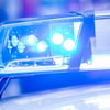 Die Polizei in Magdeburg musste am Dienstag, dem 7. November, in die Eggersdorfer Straße. Hier war eine 16-jährige Frau in der eigenen Wohnung von einer 35-Jährigen brutal attackiert worden.