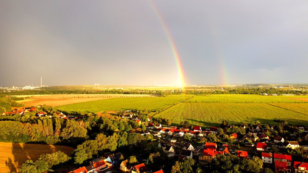 Regenbogen über Leuna