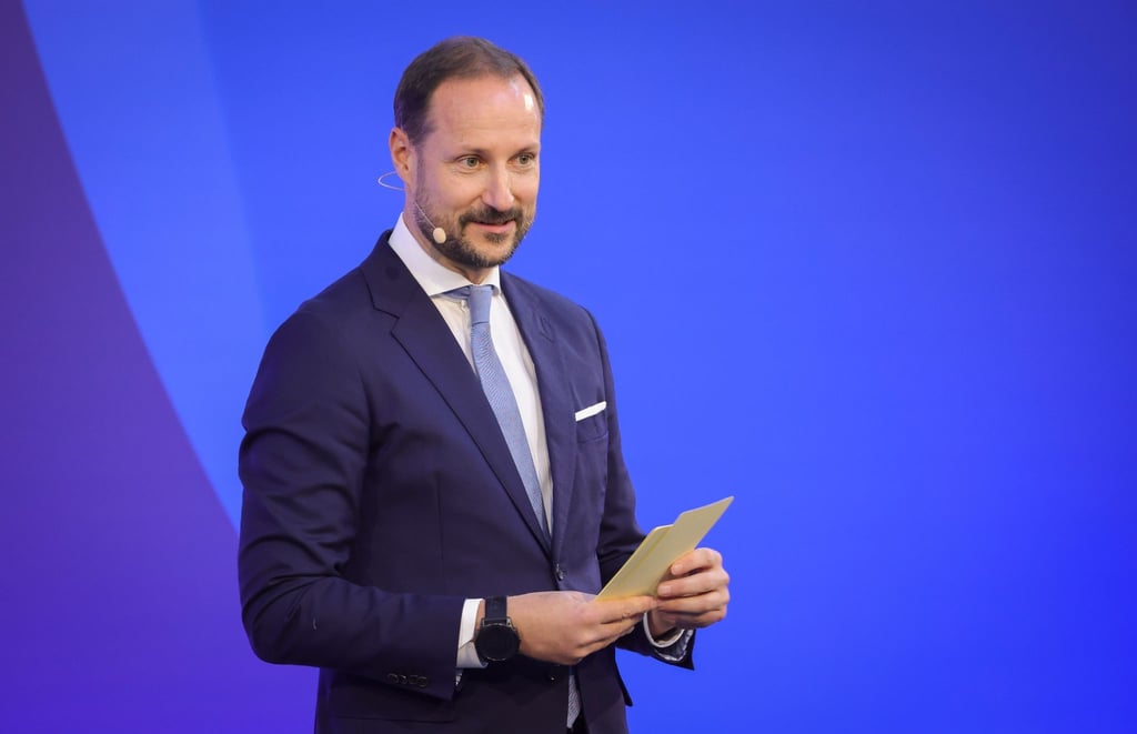 Haakon, Kronprinz von Norwegen, spricht vor einer Paneldiskussion im Börsensaal in der Handelskammer.