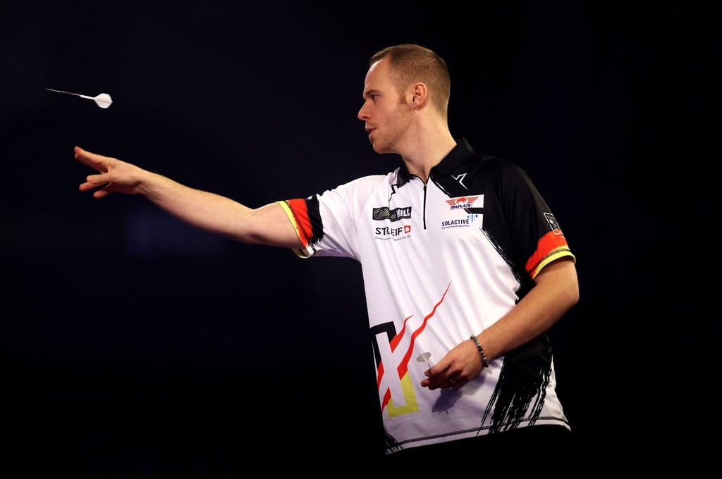 Für Max Hopp geht ein enttäuschendes Darts-Jahr ohne WM zu Ende.