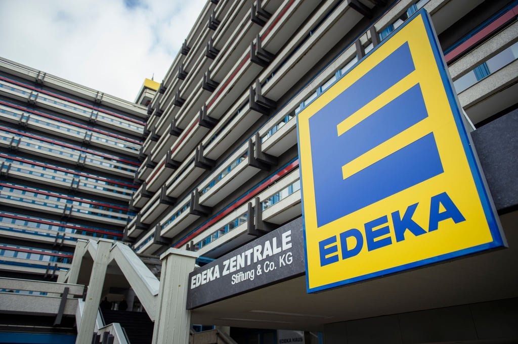 Eine Außenansicht der Edeka-Zentrale im Hamburger Statteil Winterhude.