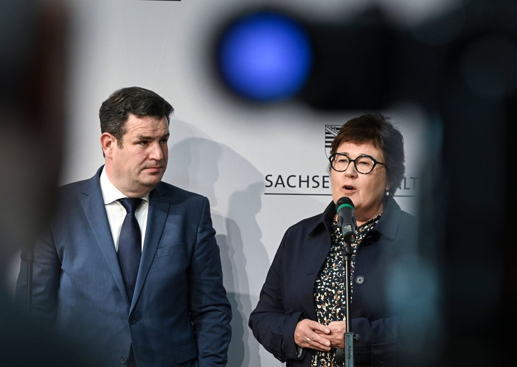 Hubertus Heil (SPD), Bundesarbeitsminister, und Petra Grimm-Benne (SPD), Ministerin für Arbeit, Soziales, Gesundheit und Gleichstellung.