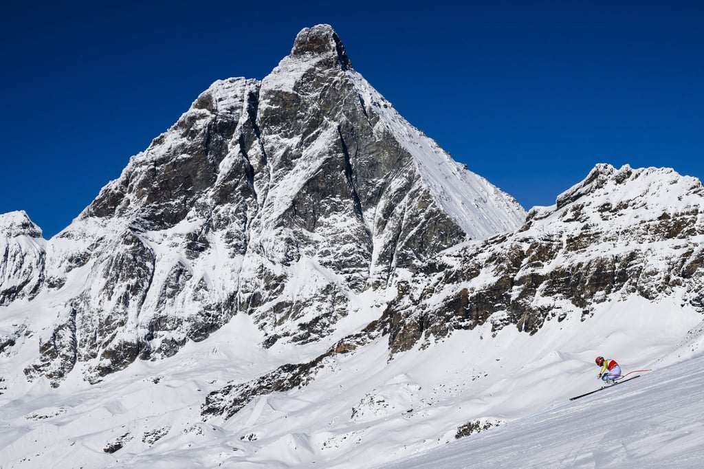Möglicherweise wird versucht, am Montag ein Rennen am Matterhorn nachzuholen - wenn das Wetter mitspielt.