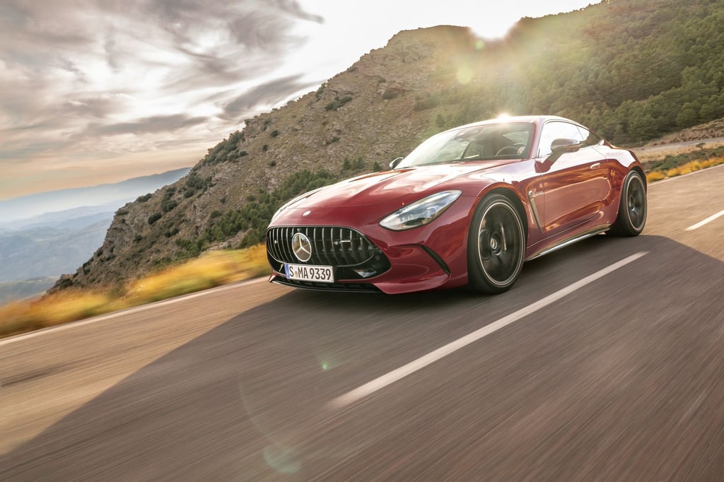 Sportlicher Schwabe: Der fast 190 000 Euro teure Mercedes-AMG GT fährt bald in zweiter Generation vor.