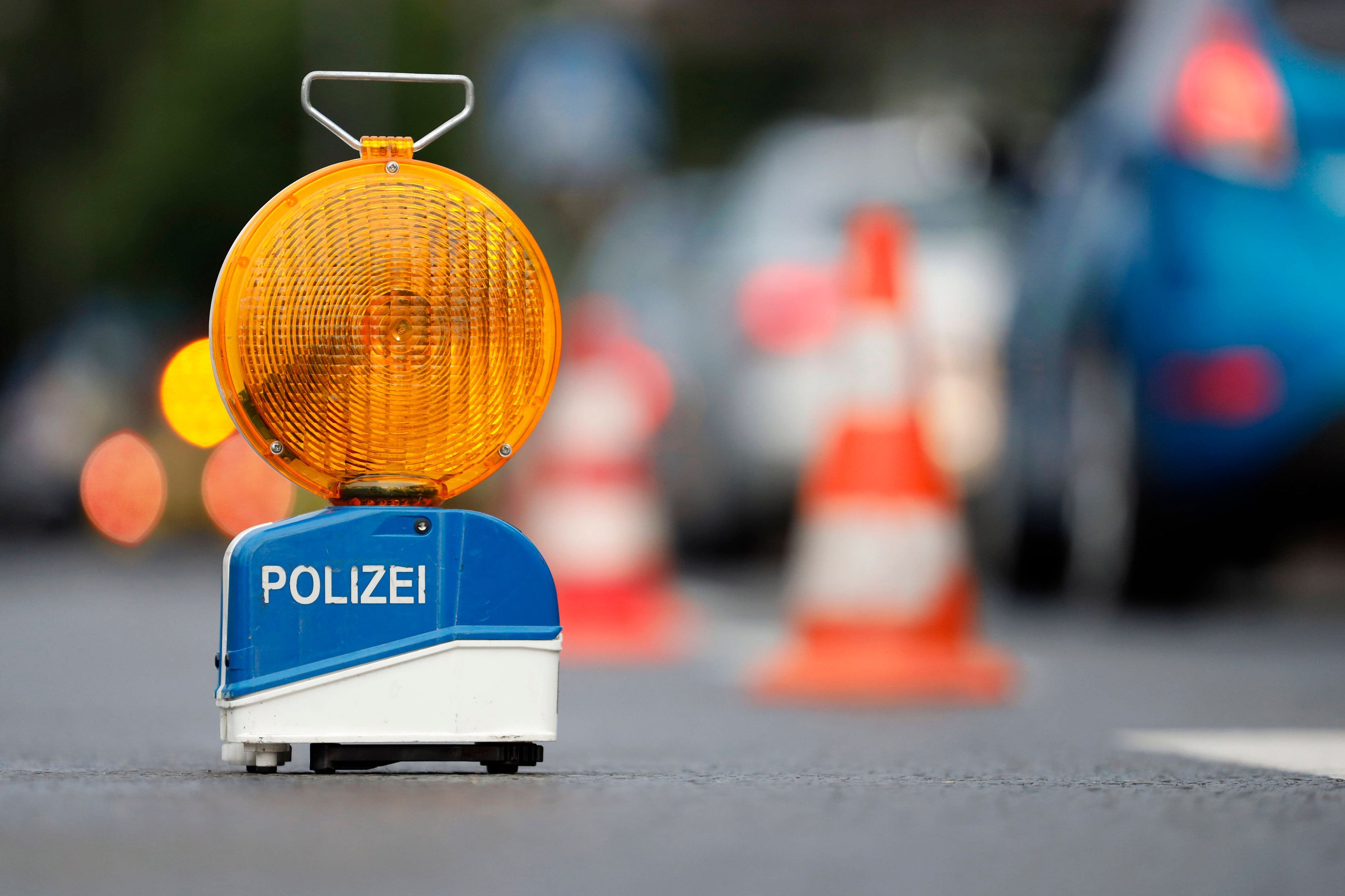 Unfall Am Freitag: B183 Bei Großbadegast Eine Stunde Gesperrt - Lkw ...